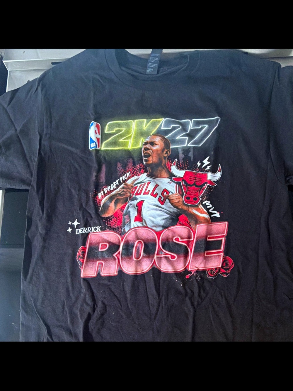 2K27 Derrick Rose Chicago Bulls Black Graphic Tee